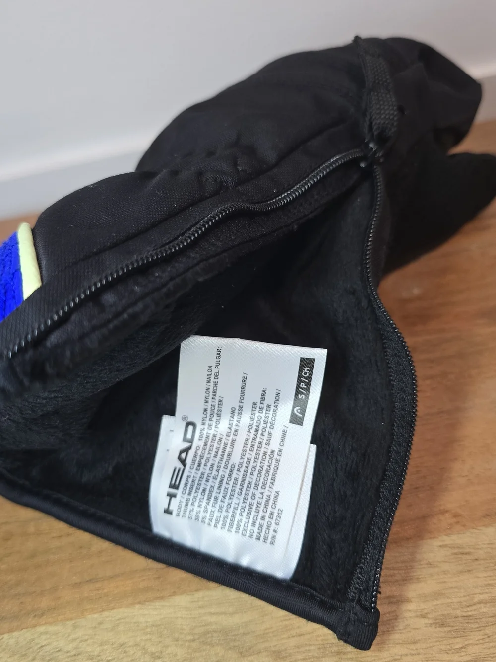 Black Fleece-Lined Water Proof Winter Gloves Easy On With Side Zipper Xsmall